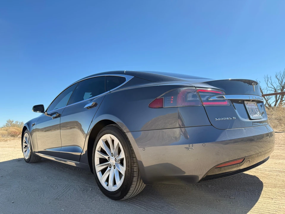 2017 Tesla Model S - Image 16 of 31