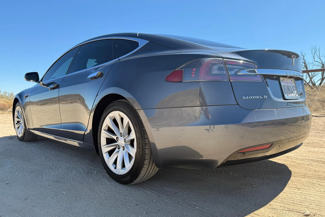 2017 Tesla Model S - Image 4 of 31
