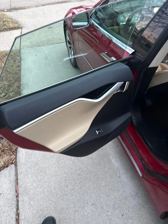 2017 Tesla Model S - Image 7 of 18