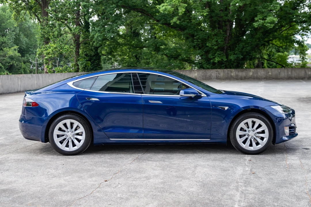 2017 Tesla Model S - Image 3 of 31