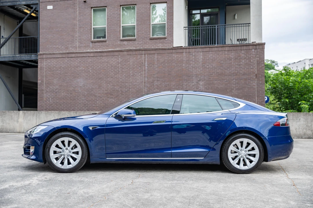 2017 Tesla Model S - Image 6 of 31