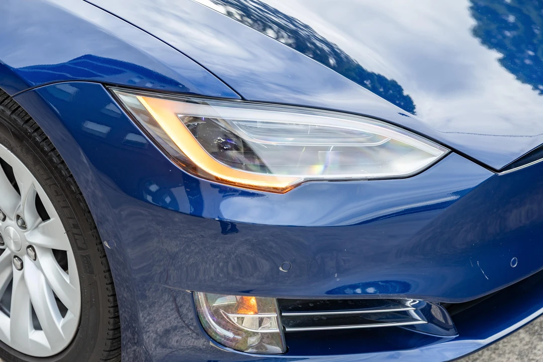 2017 Tesla Model S - Image 11 of 31
