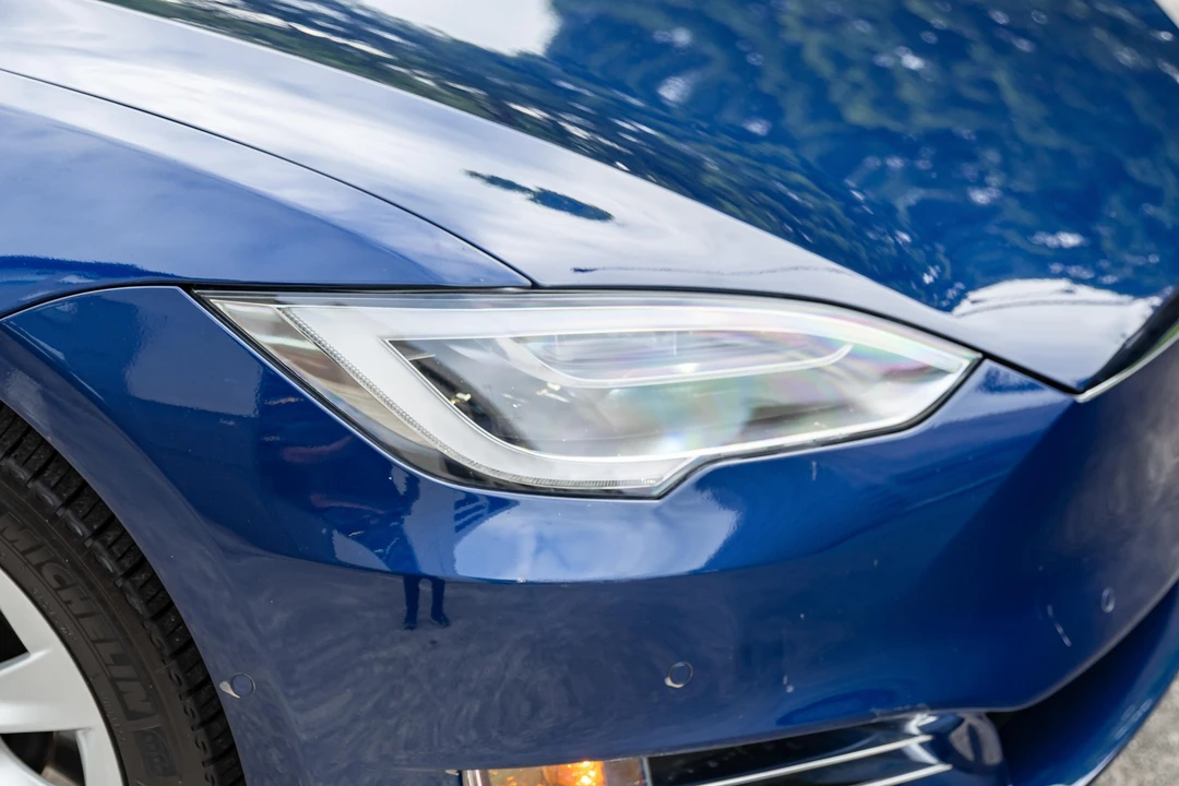 2017 Tesla Model S - Image 9 of 31
