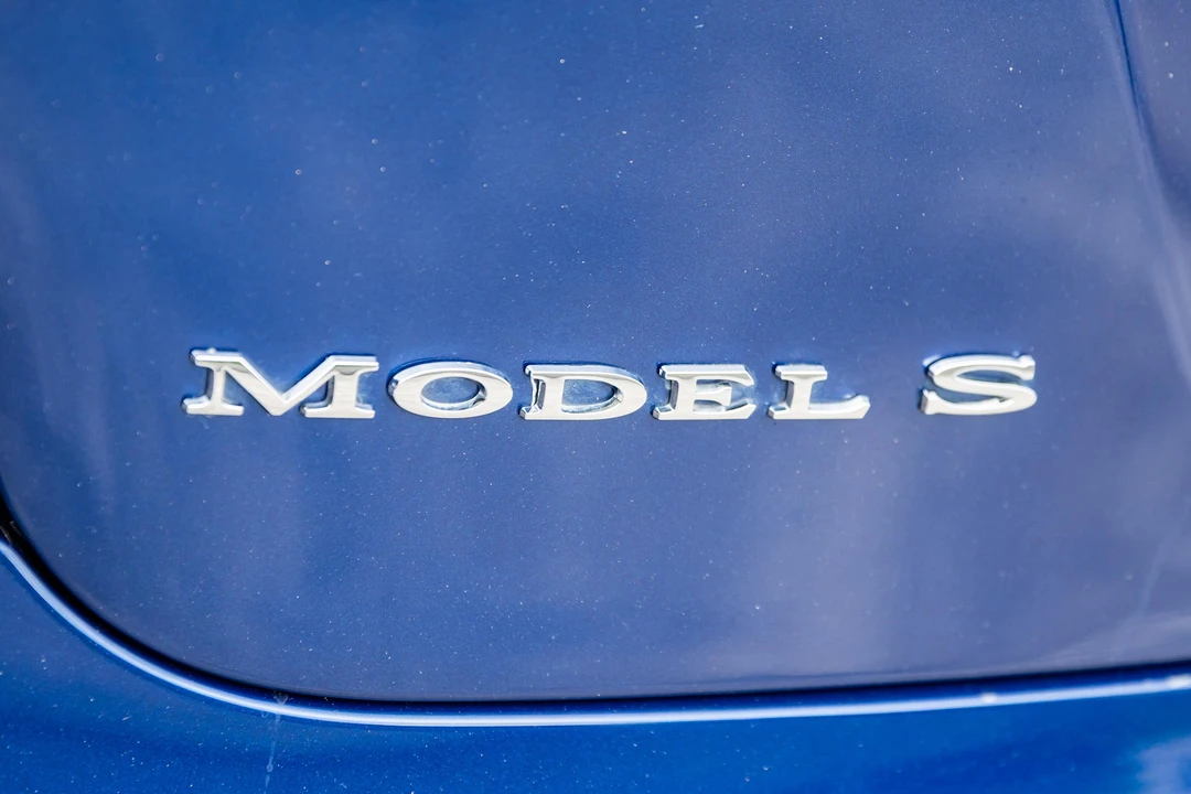 2017 Tesla Model S - Image 22 of 31