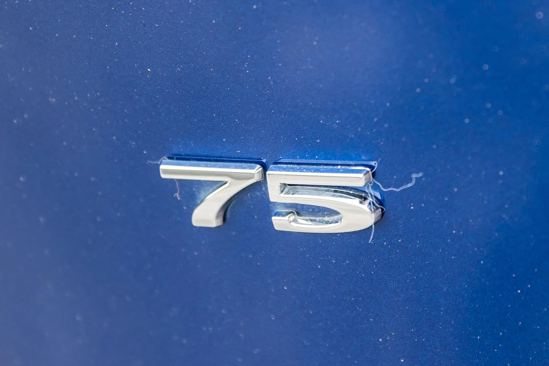 2017 Tesla Model S - Image 25 of 31