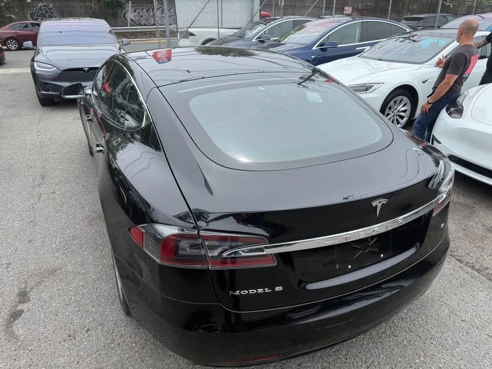 2017 Tesla Model S - Image 4 of 10