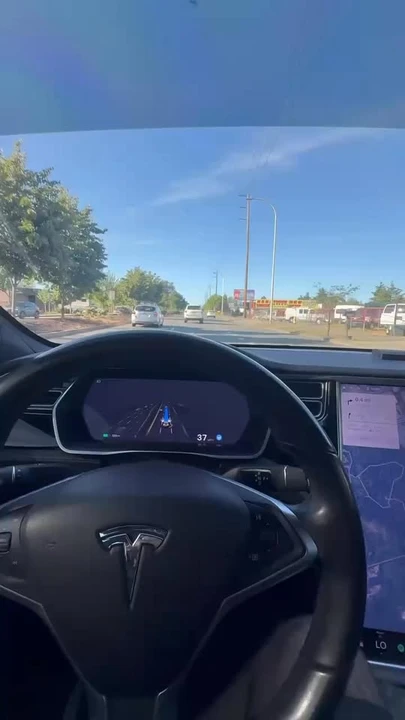 2017 Tesla Model S - Image 21 of 21