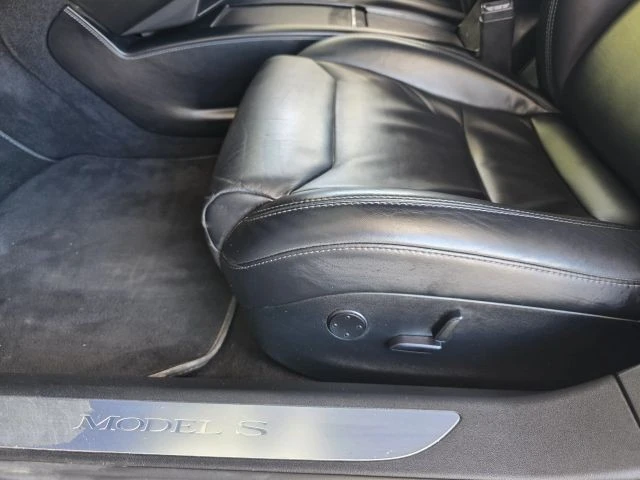 2017 Tesla Model S - Image 26 of 31