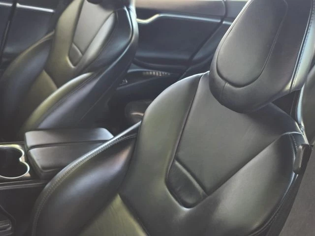 2017 Tesla Model S - Image 27 of 31