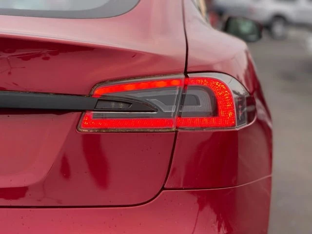 2017 Tesla Model S - Image 9 of 12