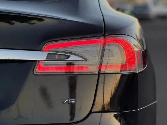 2017 Tesla Model S - Image 9 of 12