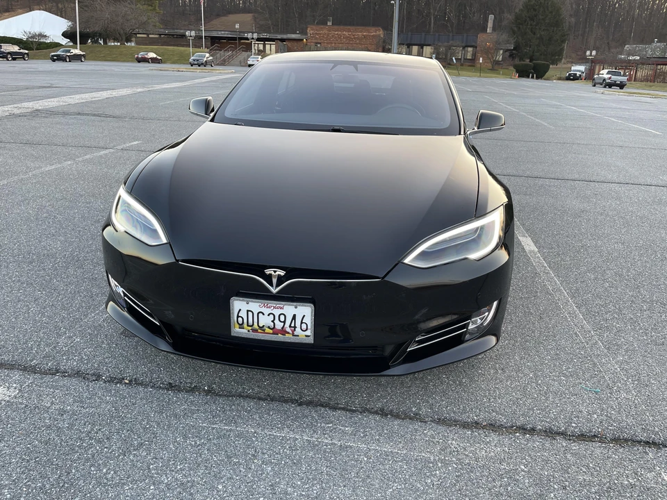 2017 Tesla Model S - Image 9 of 31