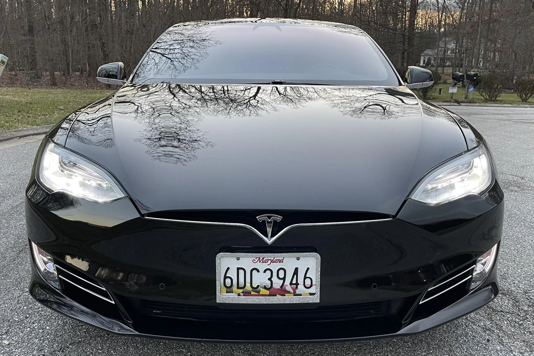 2017 Tesla Model S - Image 2 of 31