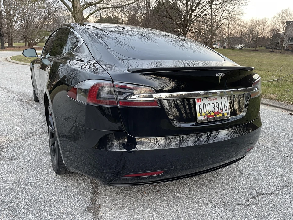 2017 Tesla Model S - Image 24 of 31