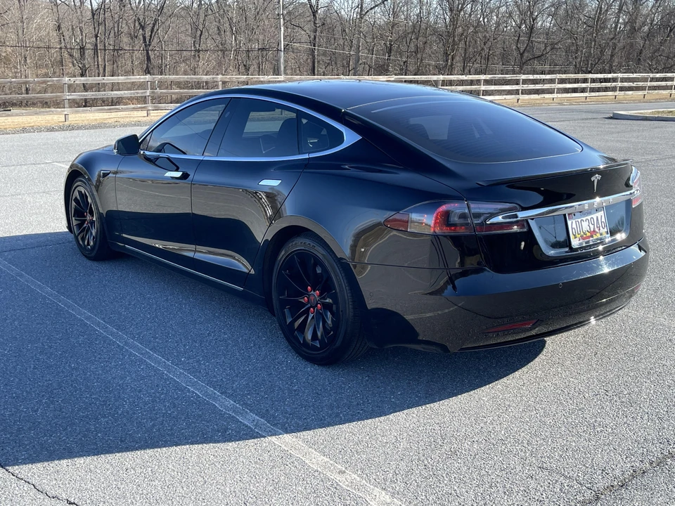 2017 Tesla Model S - Image 23 of 31