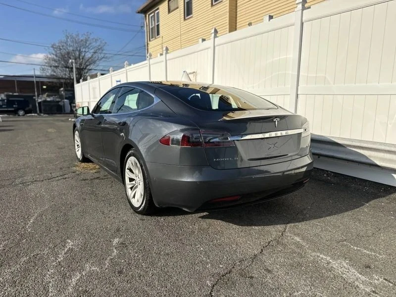2017 Tesla Model S - Image 5 of 12