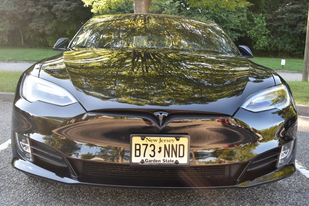 2017 Tesla Model S - Image 2 of 7
