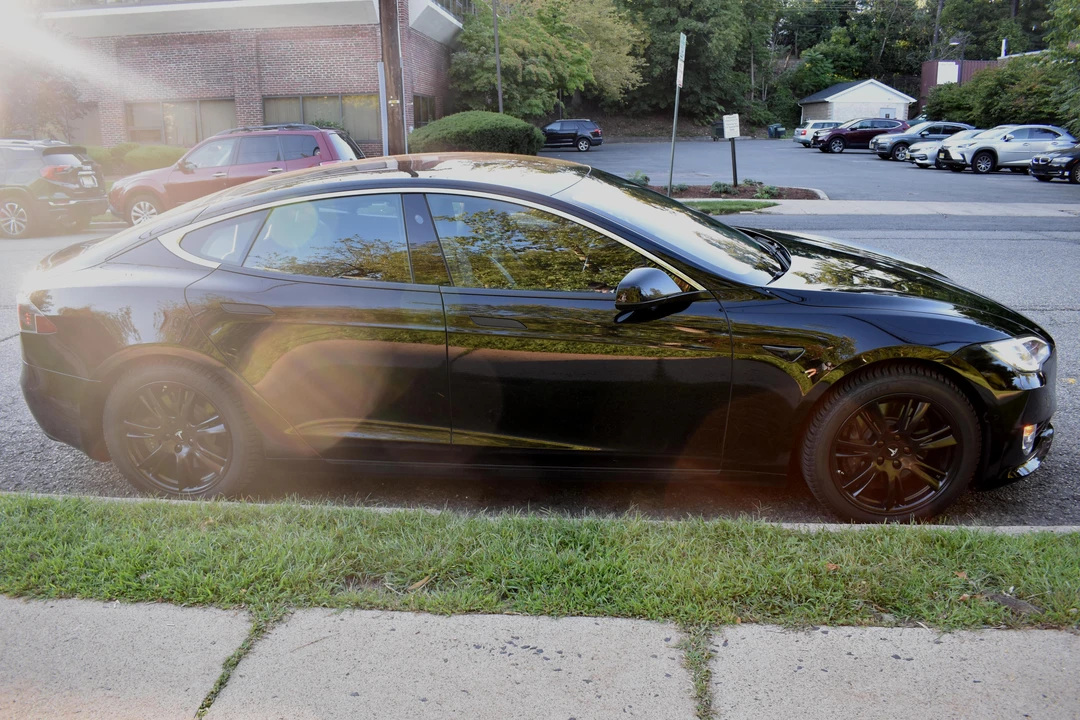 2017 Tesla Model S - Image 7 of 7