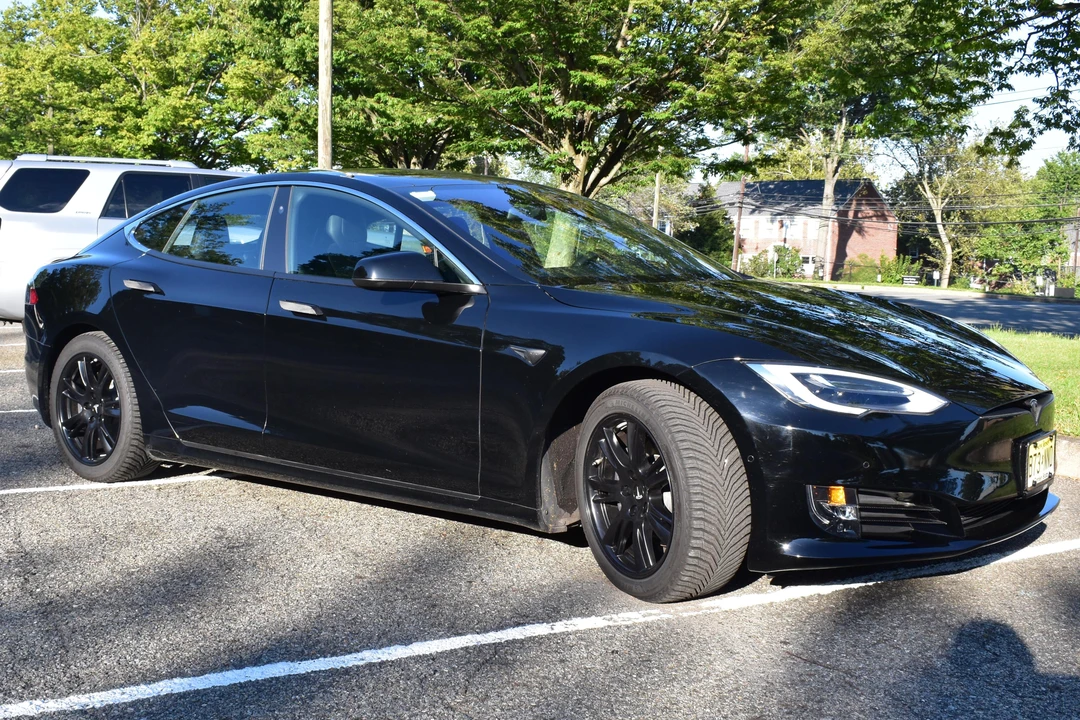 2017 Tesla Model S - Image 3 of 7