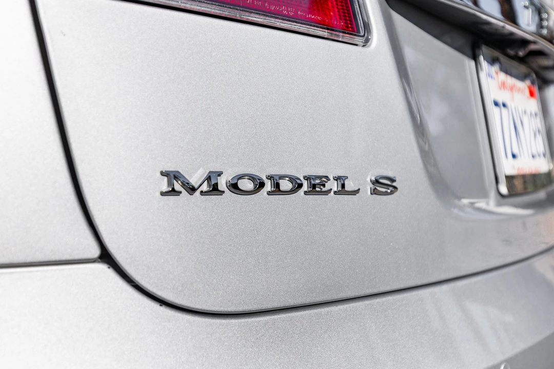 2017 Tesla Model S - Image 18 of 31