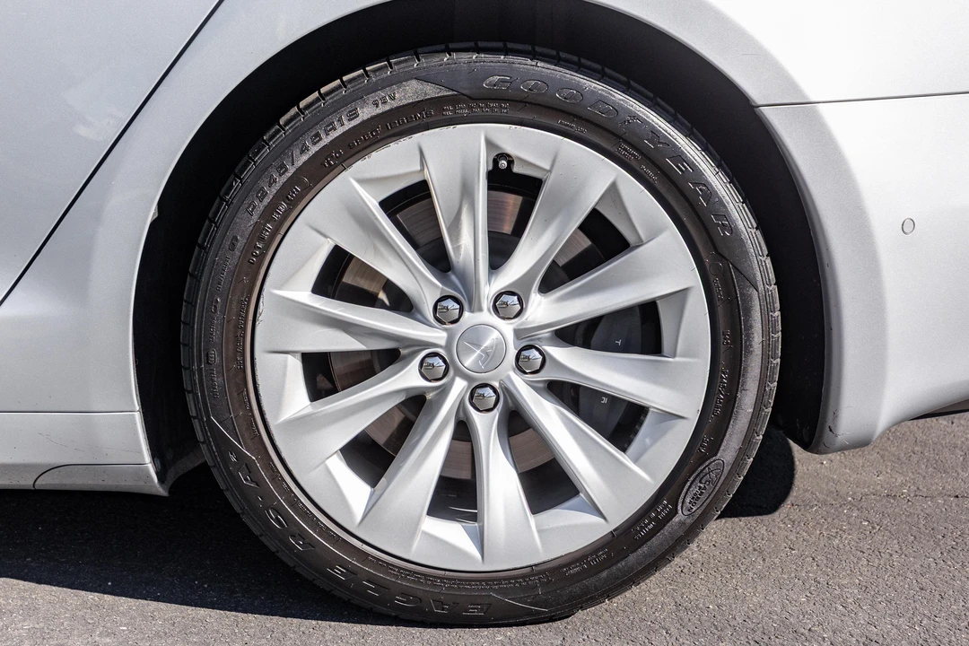 2017 Tesla Model S - Image 31 of 31