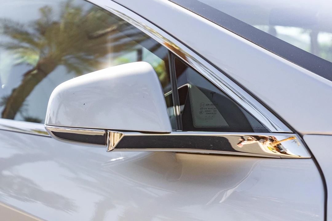 2017 Tesla Model S - Image 22 of 31
