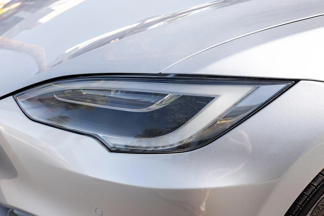 2017 Tesla Model S - Image 13 of 31