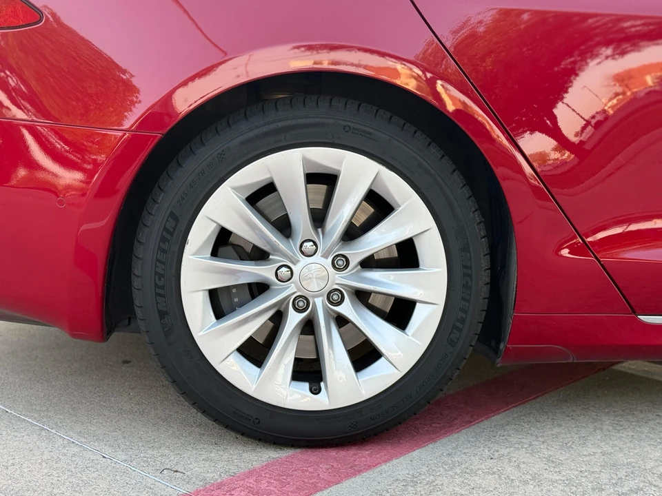 2017 Tesla Model S - Image 23 of 31