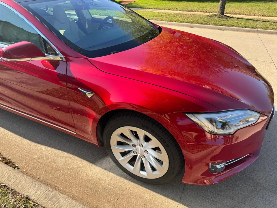 2017 Tesla Model S - Image 19 of 31