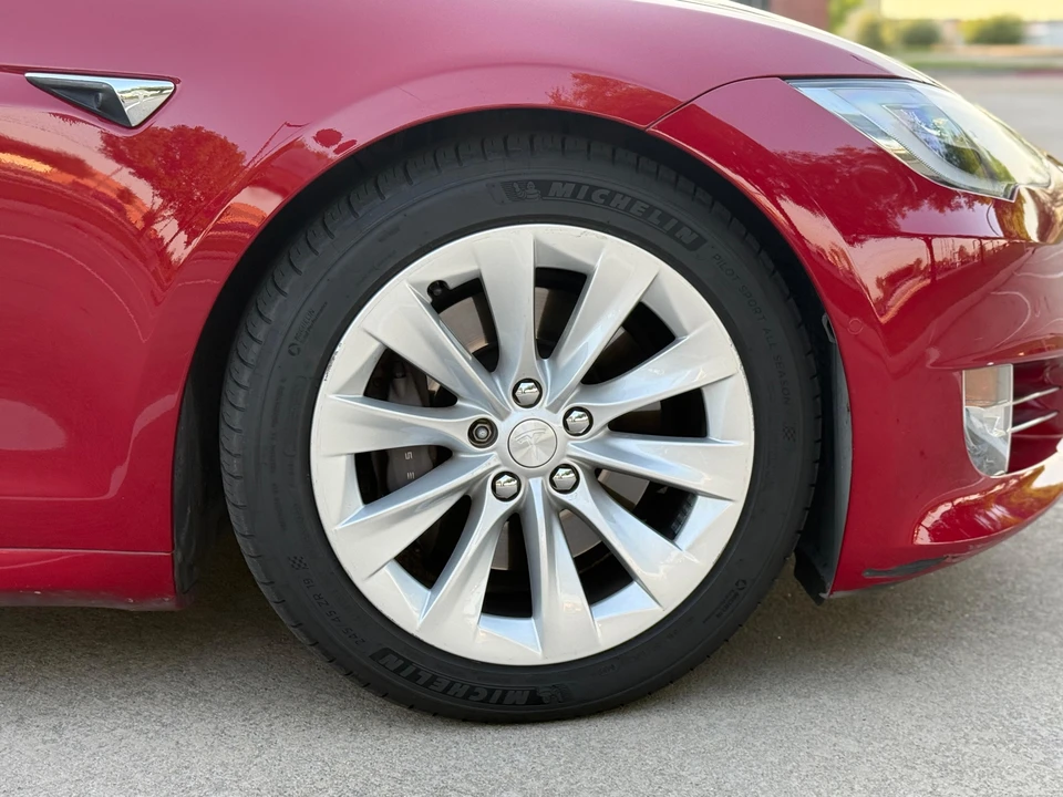 2017 Tesla Model S - Image 24 of 31