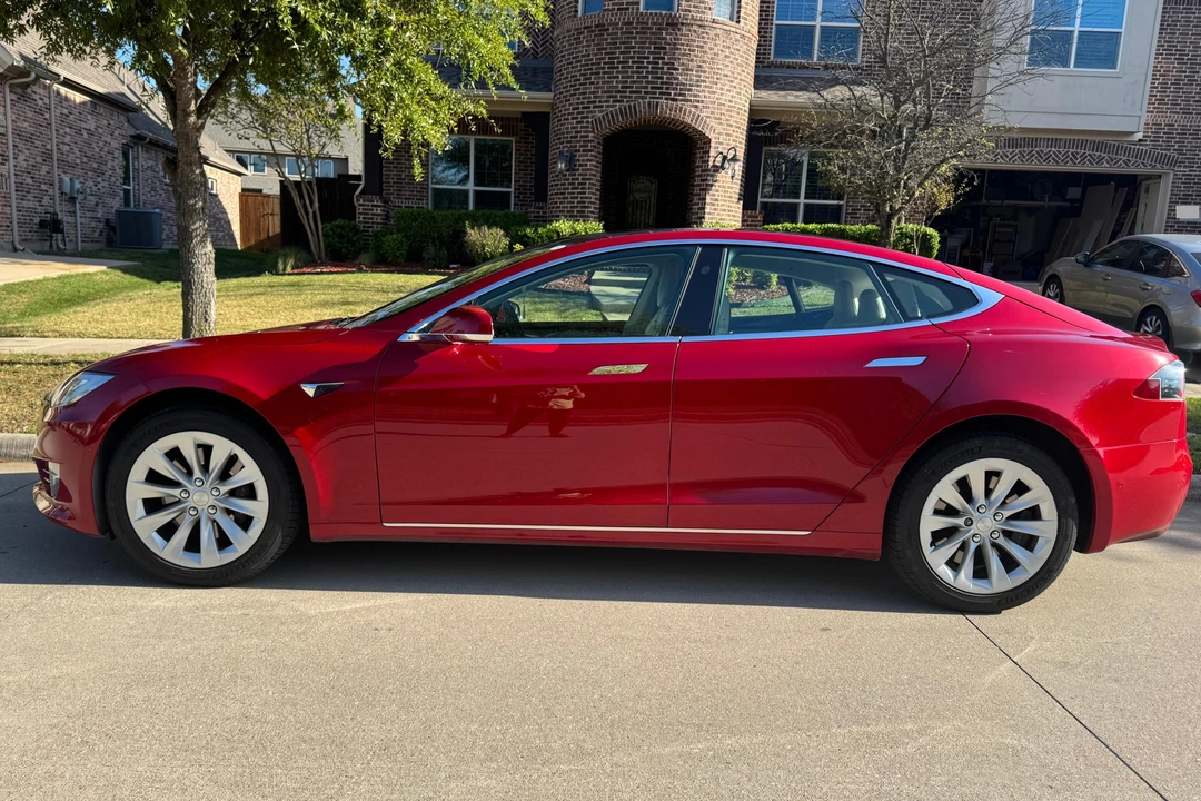 2017 Tesla Model S - Image 7 of 31