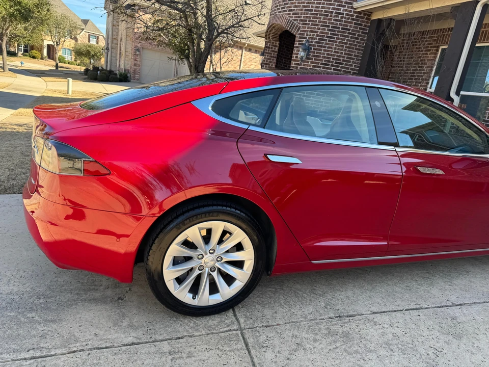 2017 Tesla Model S - Image 16 of 31