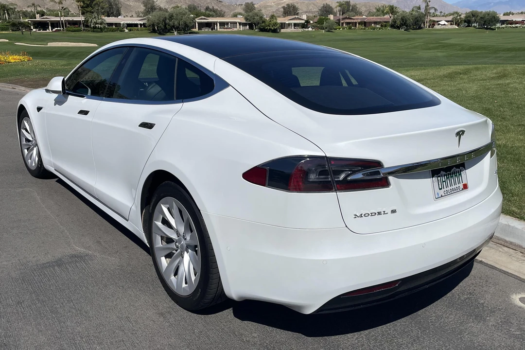 2017 Tesla Model S - Image 4 of 31