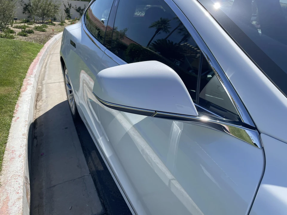 2017 Tesla Model S - Image 28 of 31