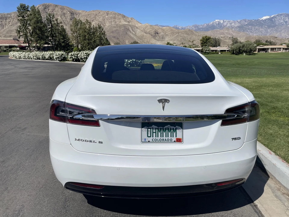 2017 Tesla Model S - Image 10 of 31