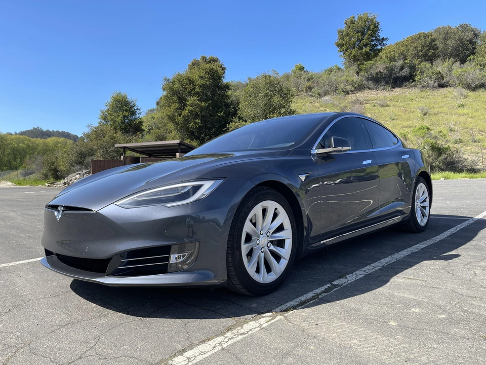 2017 Tesla Model S - Image 11 of 31