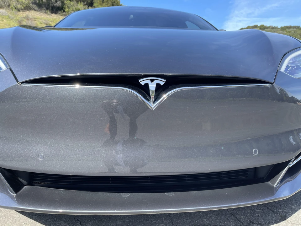 2017 Tesla Model S - Image 24 of 31