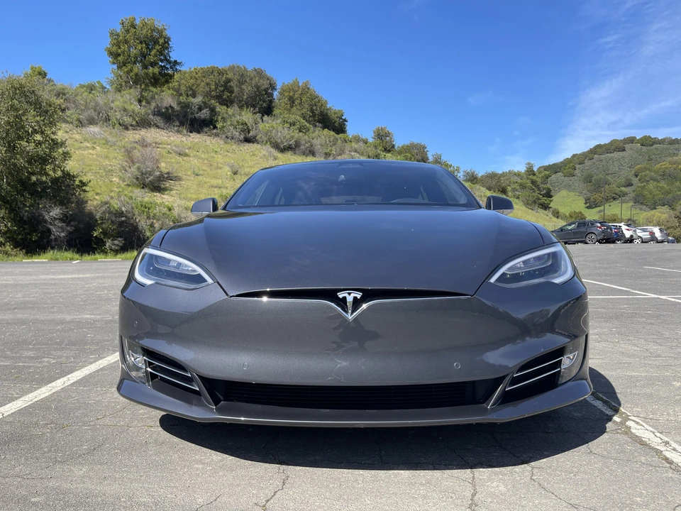 2017 Tesla Model S - Image 8 of 31