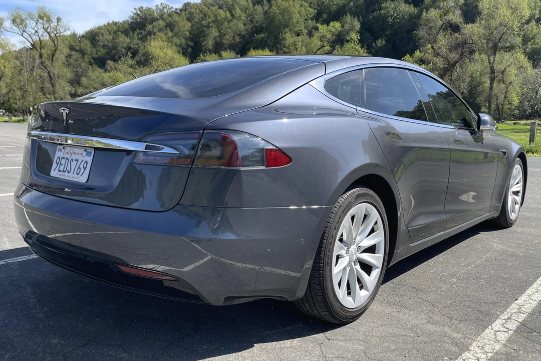 2017 Tesla Model S - Image 4 of 31