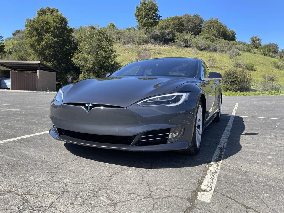 2017 Tesla Model S - Image 9 of 31