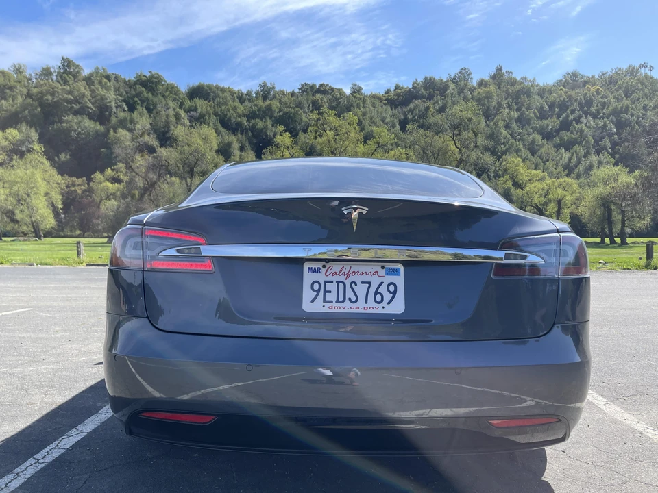 2017 Tesla Model S - Image 16 of 31
