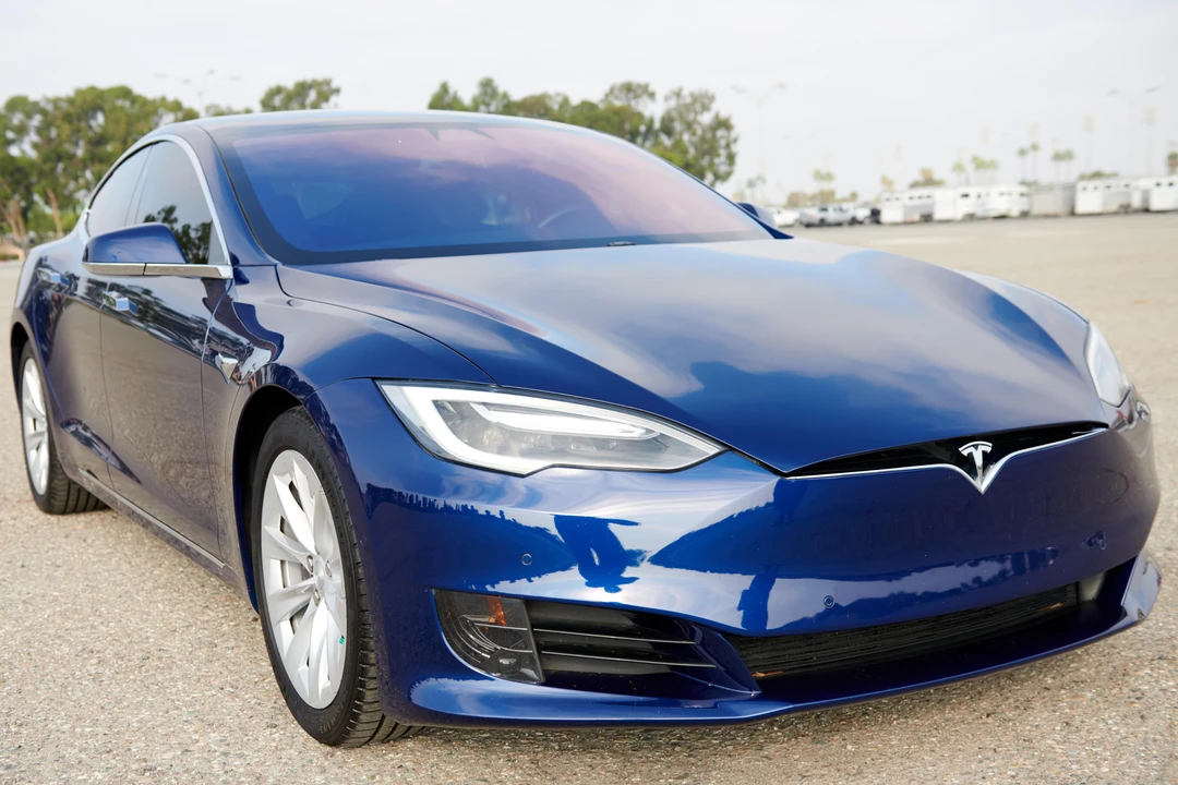2017 Tesla Model S - Image 15 of 31