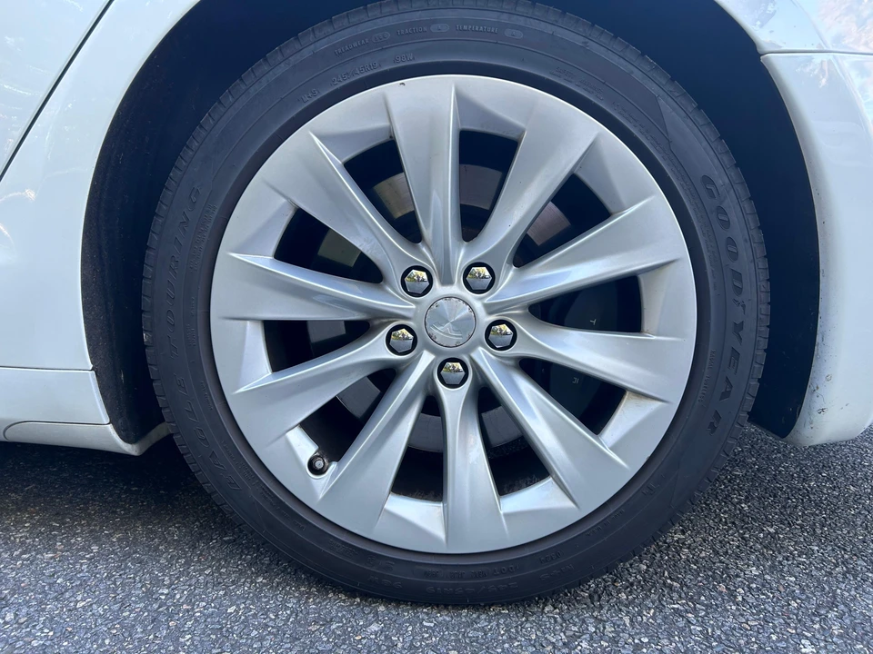 2017 Tesla Model S - Image 28 of 31
