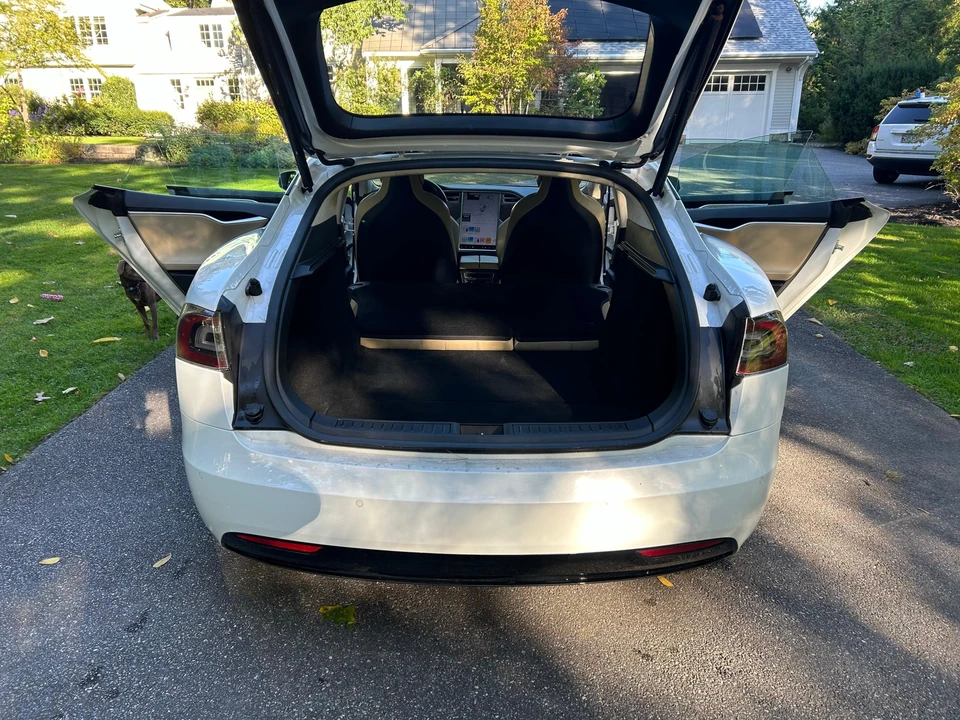 2017 Tesla Model S - Image 25 of 31