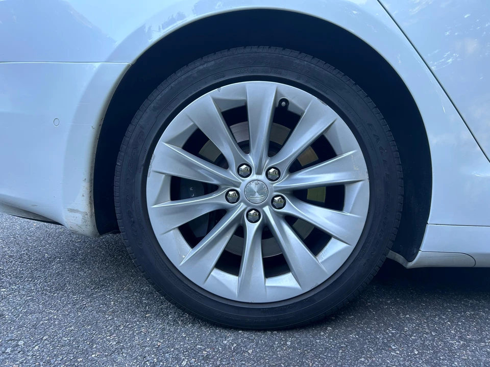 2017 Tesla Model S - Image 29 of 31