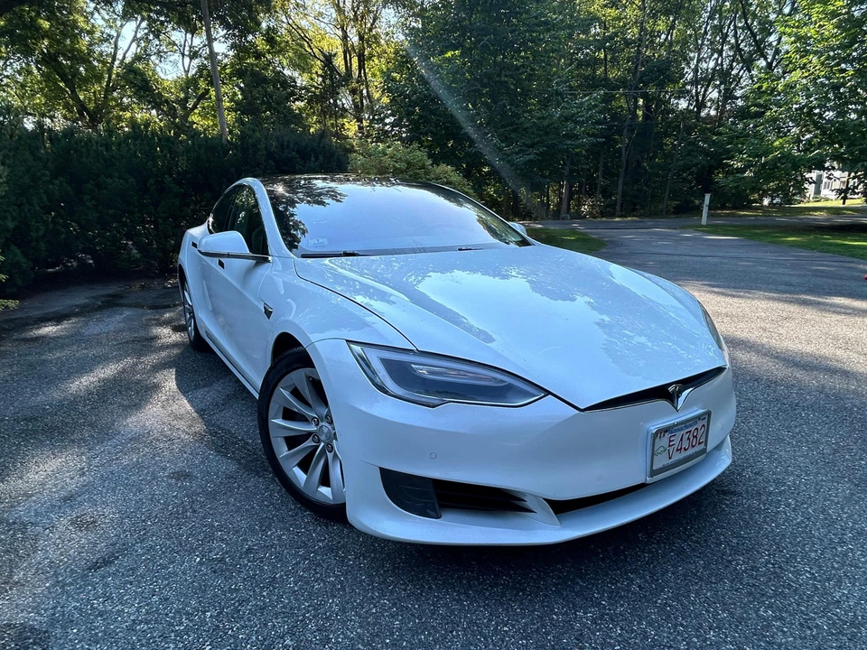 2017 Tesla Model S - Image 21 of 31