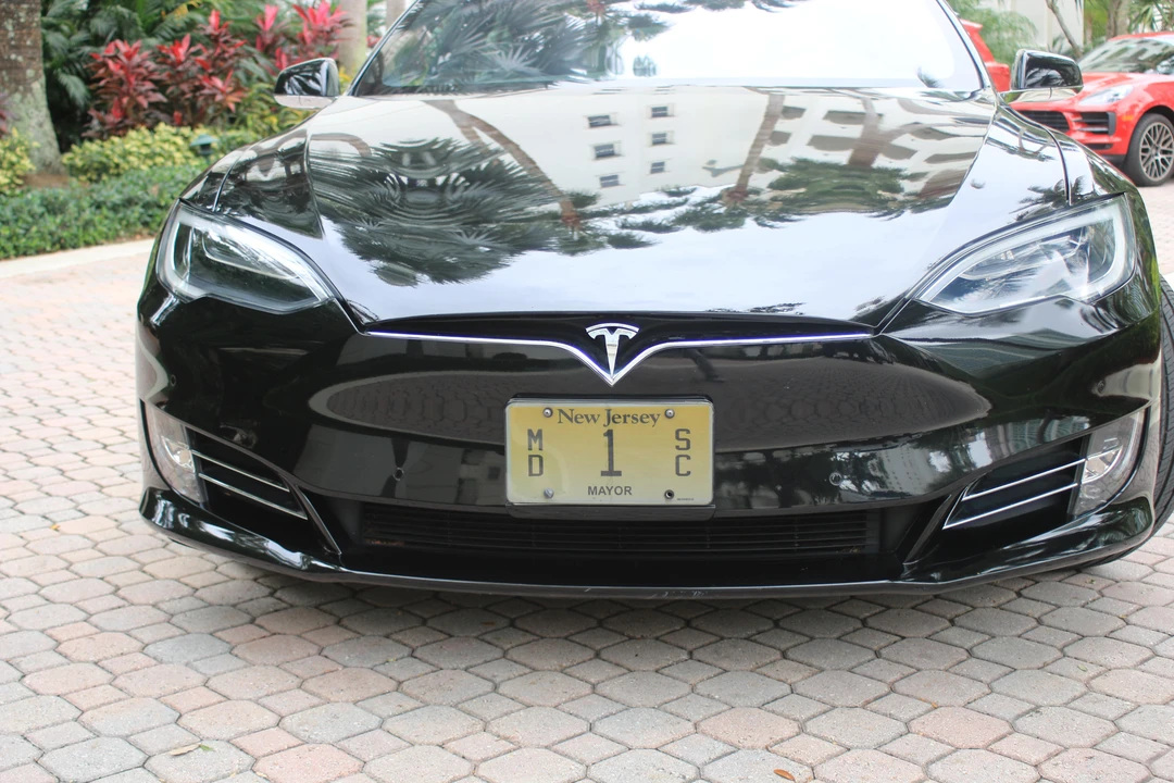2017 Tesla Model S - Image 17 of 31