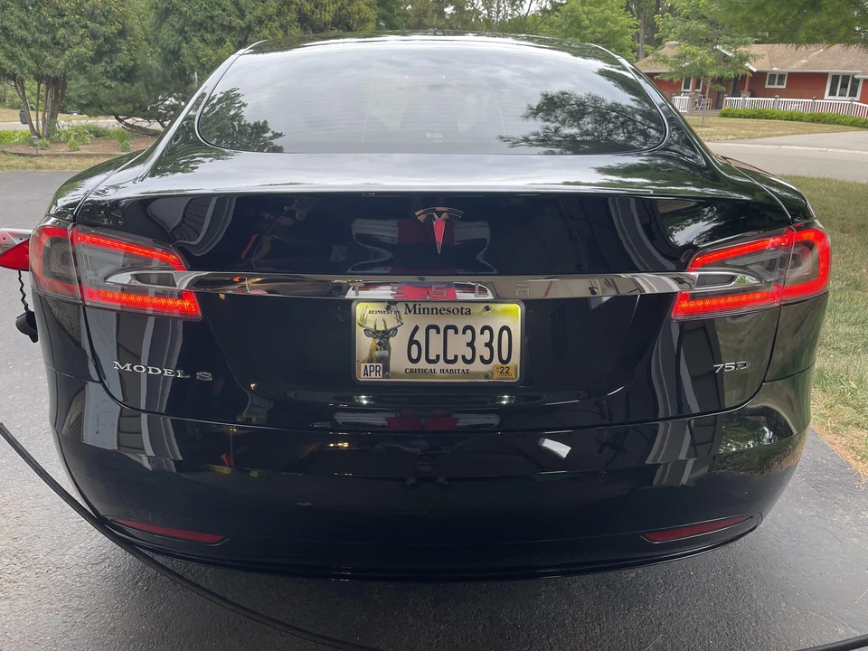 2017 Tesla Model S - Image 20 of 31