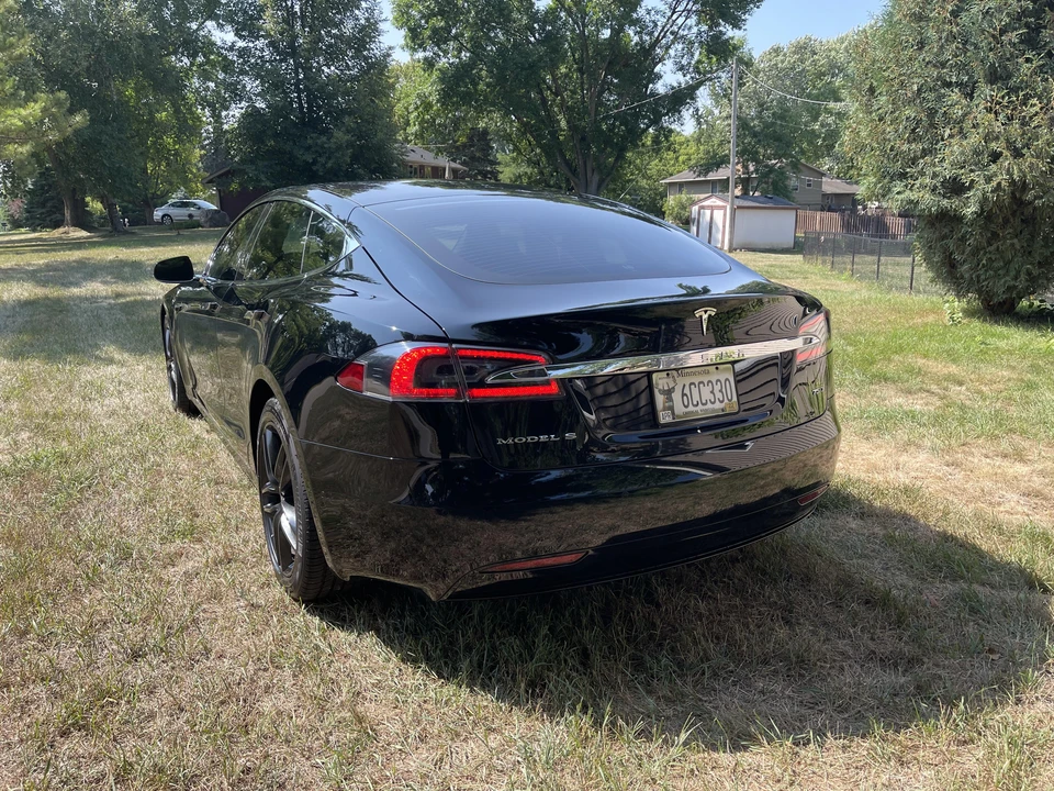 2017 Tesla Model S - Image 17 of 31