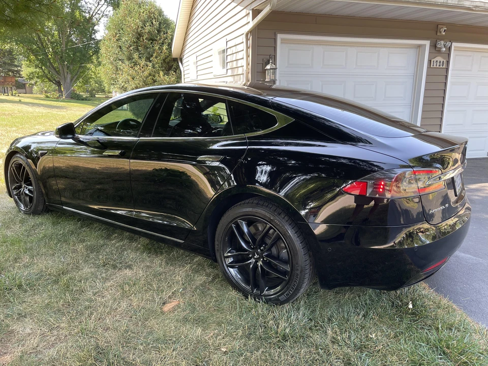 2017 Tesla Model S - Image 14 of 31